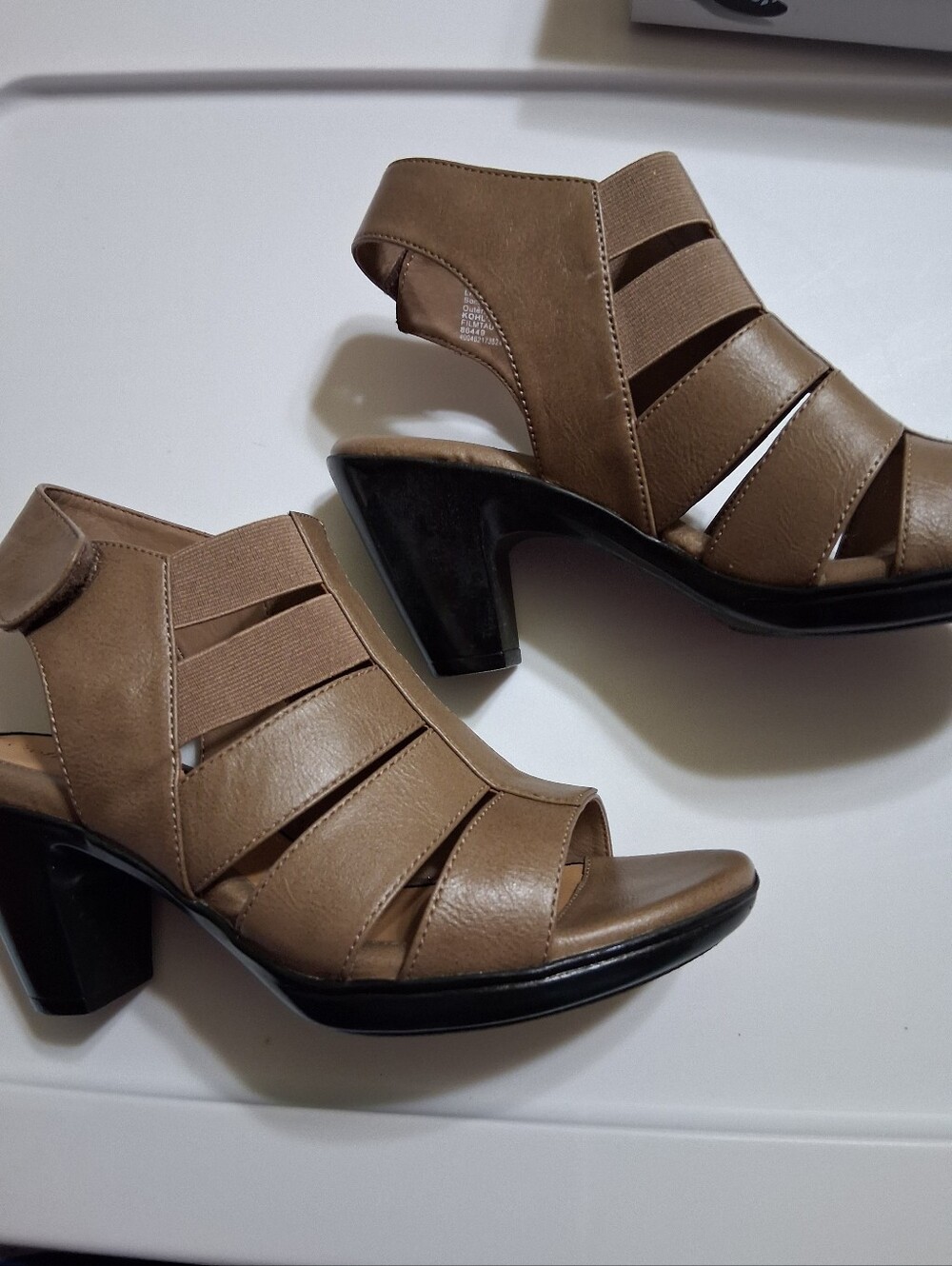 Croft & Barrow Ortholite Comfort Foam Strappy Sandals Taupe Sz 8 - Picture 2 of 6